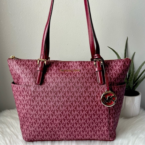 Michael Kors Dark Berry Jet Set East West Top Zip Tote Bag - Picture 2 of 12